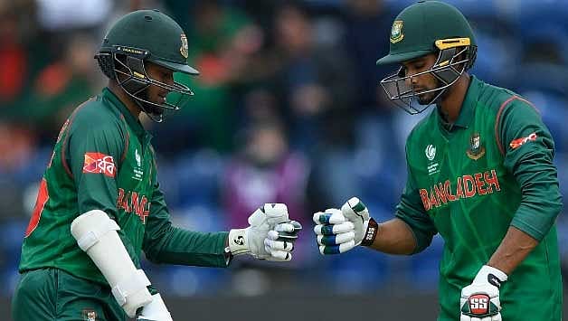 সেই অবিস্মরণীয় জুটির মুহূর্ত। ছবি: এএফপি