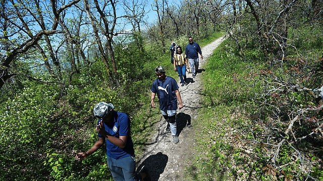 জঙ্গলে ট্র্যাকিং। ছবি: ফিদা আশফাক আহমেদ