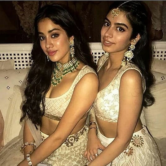 দুই বোন। ছবি: ইনস্টাগ্রাম