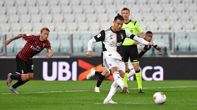1ফাইনালে উঠলেও ম্যাচ ড্র করেছে জুভেন্টাস। আর রোনালদো পেনাল্টি মিস করেছেন। ছবি: টুইটার থেকে নেওয়া।