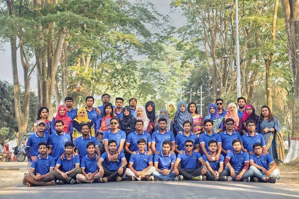 রাজশাহী বিশ্ববিদ্যালয়ের প্যারিস রোডটিকে শিক্ষার্থীরা অনেক মিস করেন। ছবি: সংগৃহীত