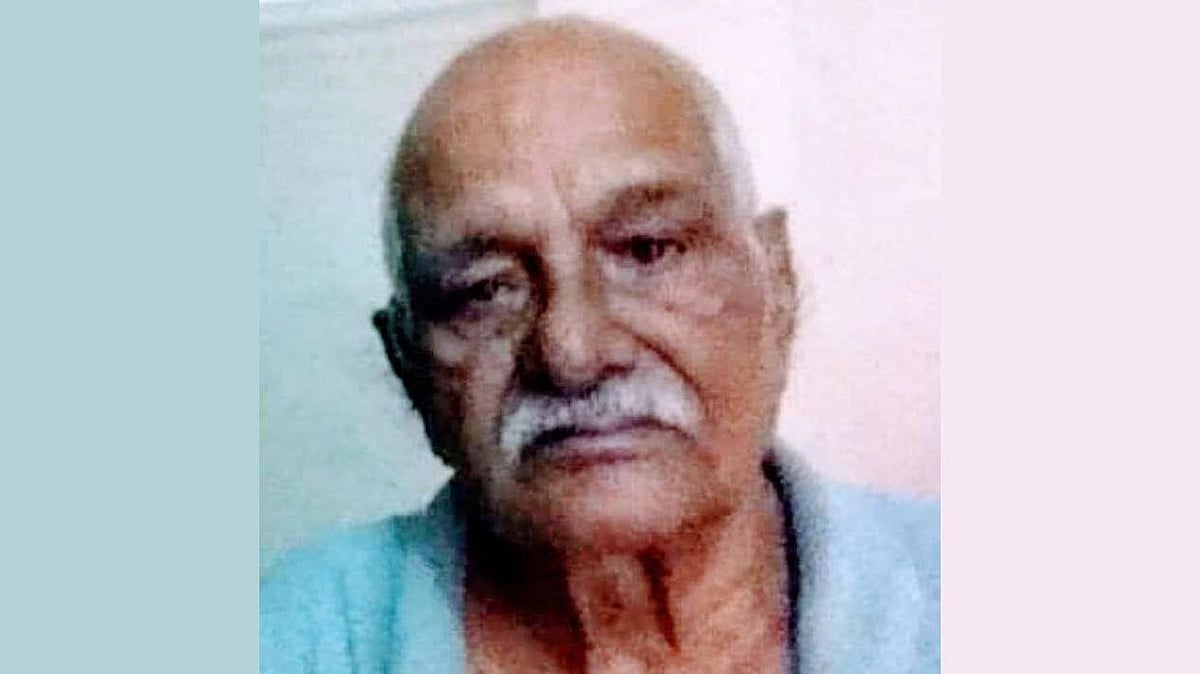 ৫০ বছরের বেশি বয়সেও ঢাকা ক্রিকেট লিগে খেলেছেন রামচাঁদ গোয়ালা। ছবি: সংগৃহীত