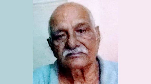 ৫০ বছরের বেশি বয়সেও ঢাকা ক্রিকেট লিগে খেলেছেন রামচাঁদ গোয়ালা। ছবি: সংগৃহীত