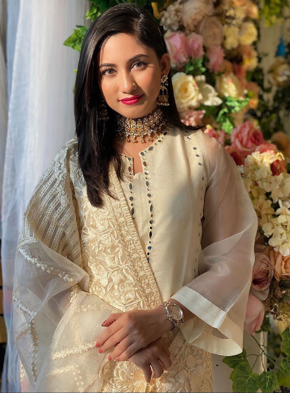 ভিডিও ব্লগার হয়ে গেছেন সাফা কবির। ছবি: ইনস্টাগ্রাম