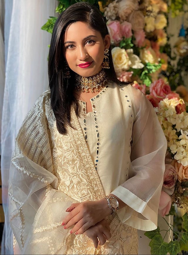 ভিডিও ব্লগার হয়ে গেছেন সাফা কবির। ছবি: ইনস্টাগ্রাম