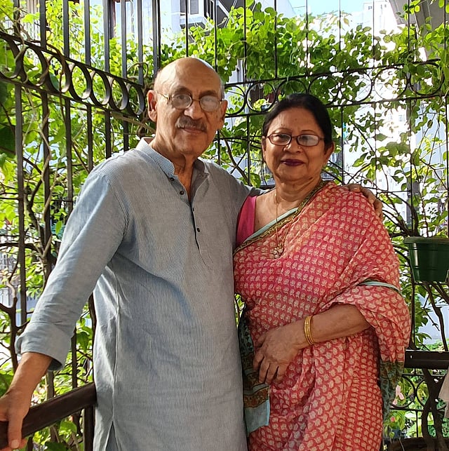 আবুল হায়াত ও তাঁর স্ত্রী মাহফুজা শিরিন। ছবি: সংগৃহীত