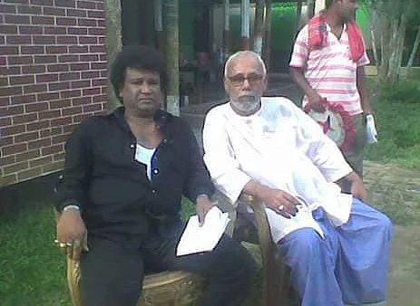একটি নাটকের শুটিংয়ের সময় এ টি এম শামসুজ্জামানের সঙ্গে স্বপন সিদ্দিকী। ছবি সংগৃহীত