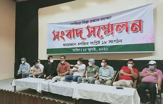 সংবাদ সম্মেলনে বক্তব্য দিচ্ছেন মুশফিকুর রহমান। ছবি: সংগৃহীত