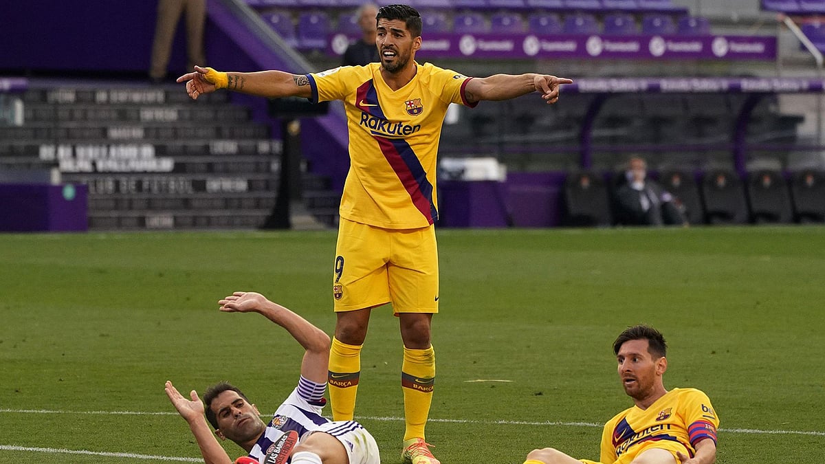 ব্যর্থতা স্বীকার করে নিয়েছেন সুয়ারেজ। ছবি: এএফপি