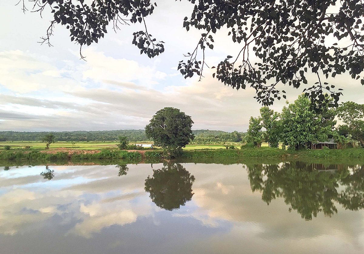 এই দিঘি থেকেই দীঘিনালা উপজেলার নামকরণ হয়েছে। ছবি: লেখক