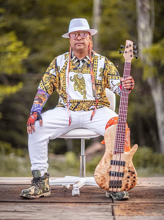 প্রমিথিউস ব্যান্ডের ভোকাল বিপ্লব। ছবি: বিপ্লবের সৌজন্যে