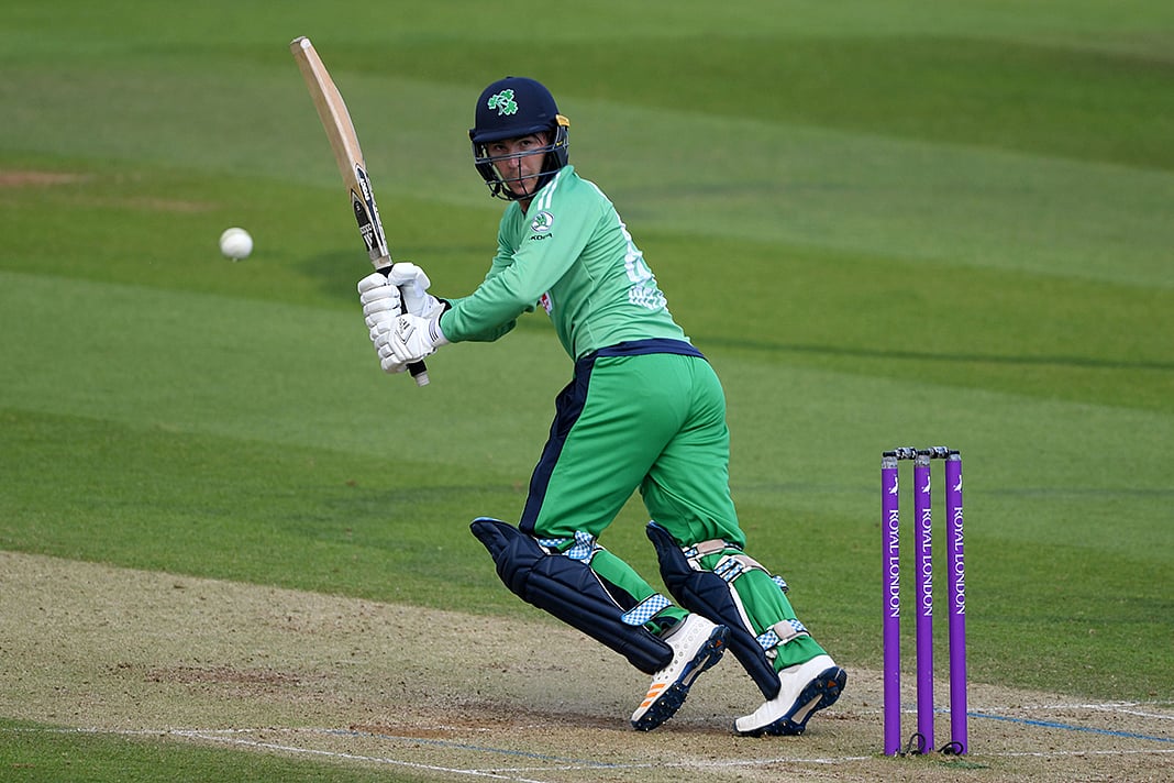 আরেকটি ফিফটির পথে কার্টিস ক্যাম্ফার। ছবি: এএফপি