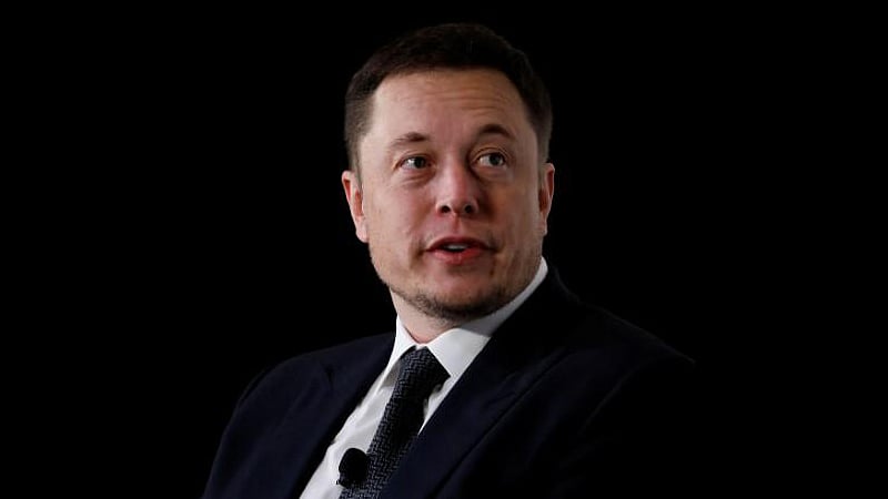 কৃত্রিম বুদ্ধিমত্তা বিষয়ে সতর্ক করেছেন ইলন মাস্ক। ছবি: রয়টার্স