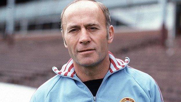 ১৯৮১–৮২ ইউরোপীয় কাপজয়ী ইংলিশ ক্লাব অ্যাস্টন ভিলার ভিতটা গড়ে দিয়েছিলেন রন সন্ডার্সই। কিন্তু গৌরবের মুহূর্তে থাকা হয়নি তাঁর। ছবি: সংগৃহীত