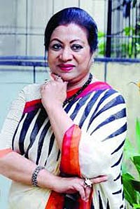 ‘কাগজের নৌকা’ সুচন্দার প্রথম ছবি