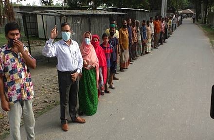 গাইবান্ধার পলাশবাড়ীর ভগবানপুরে আজিজার রহমান সরকারের স্মৃতি সংরক্ষণে দাবি স্থানীয় লোকজনের। ছবি: সংগৃহীত