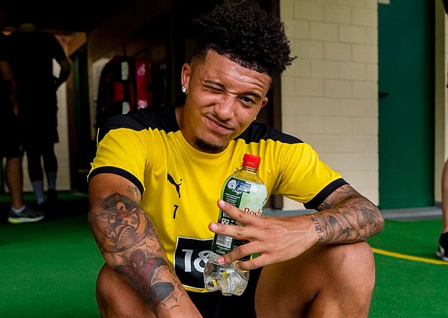 আজ এই ছবি দিয়ে ইউনাইটেডকে শঙ্কায় ফেলে দিল ডর্টমুন্ড। ছবি: টুইটার