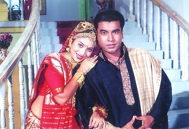 শাবনূর ও মান্না। ছবি: সংগৃহীত