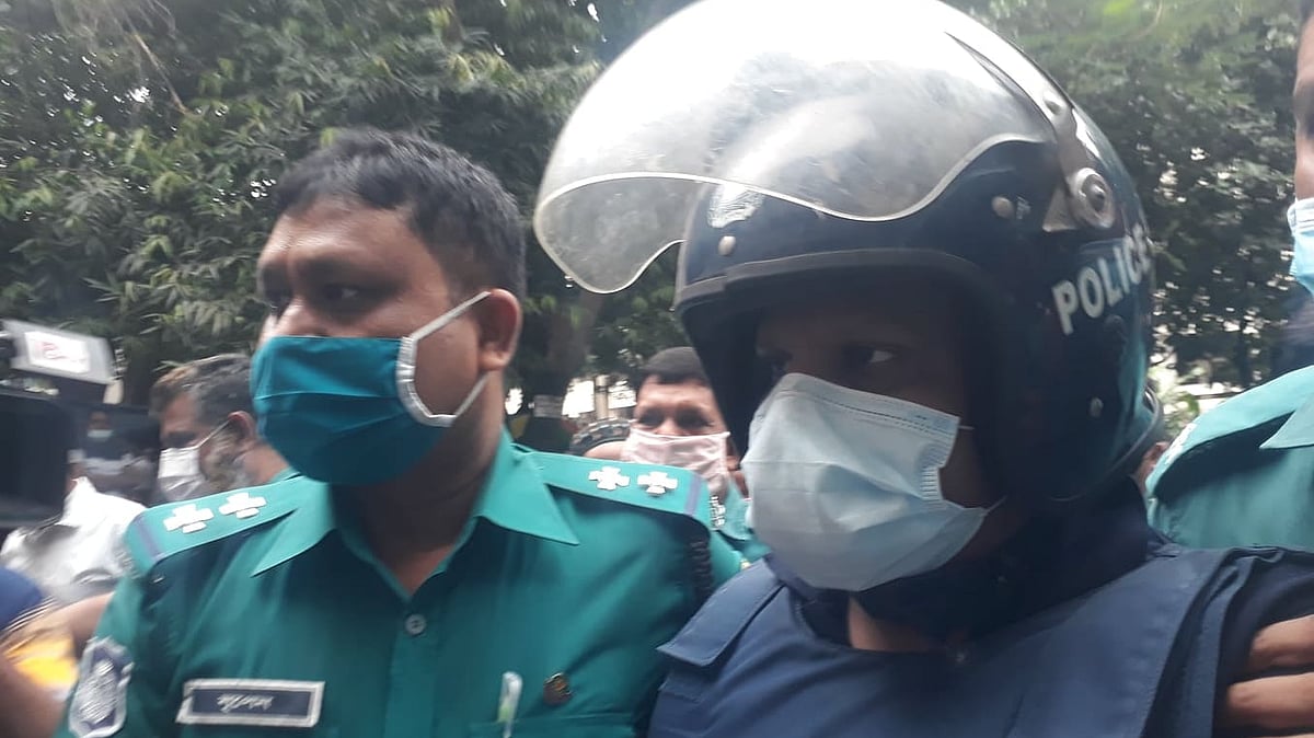 ছবি: আসাদুজ্জামান