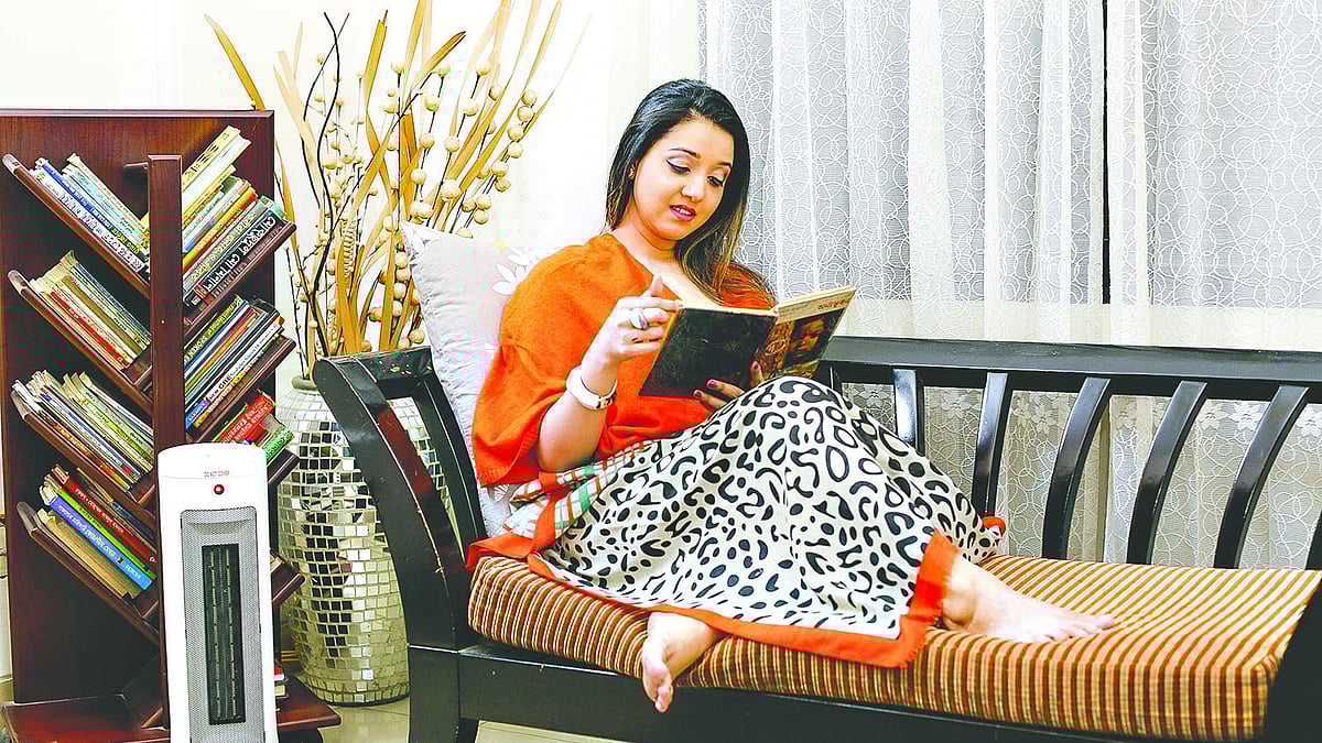  মডেল: শম্পা, রুম হিটার: ওয়ালটন, ছবি: সুমন ইউসুফ