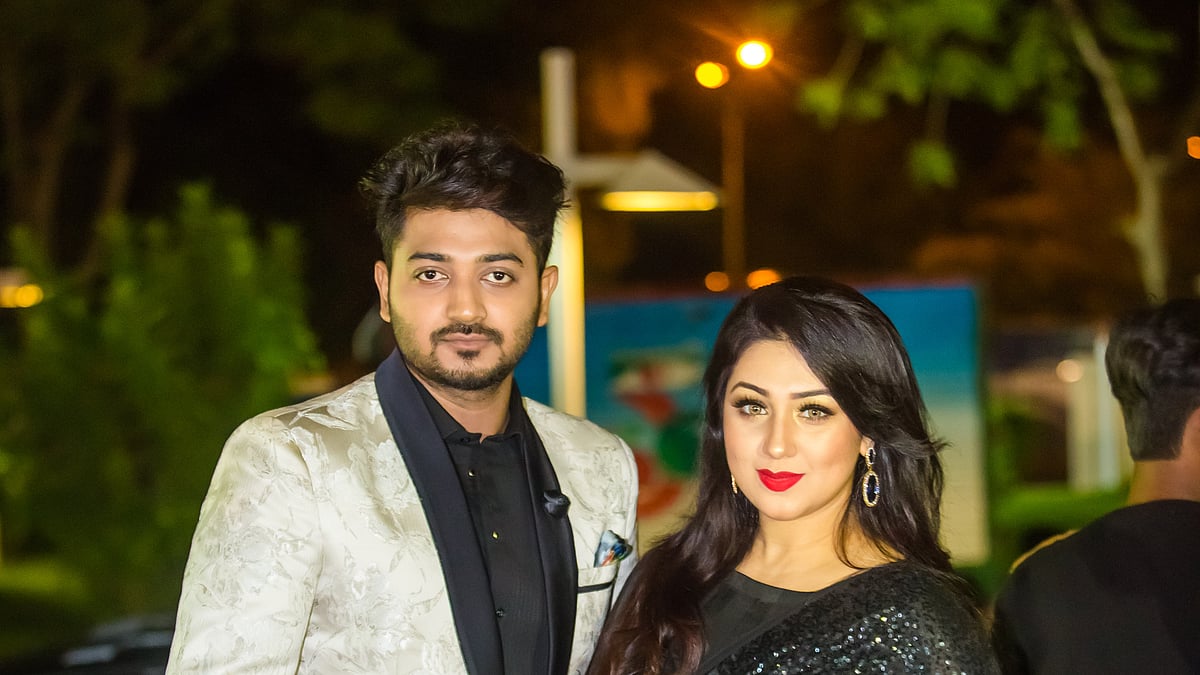 বাপ্পী চৌধুরী ও অপু বিশ্বাস। ছবি : সংগৃহীত