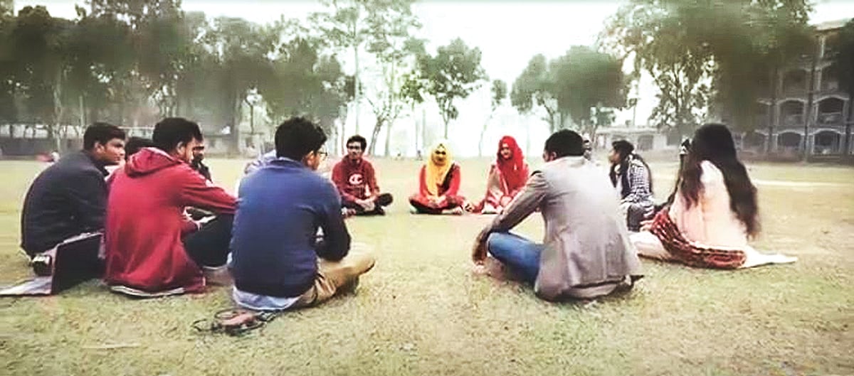 ‘প্রিয় ক্যাম্পাস’ গানের দৃশ্য