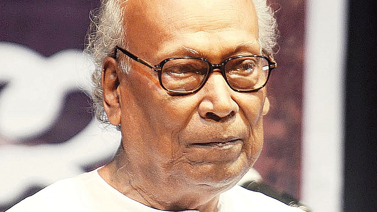 শঙ্খ ঘোষ, (জন্ম ৫ ফেব্রুয়ারি ১৯৩২-মৃত্যু ২১ এপ্রিল ২০২১)