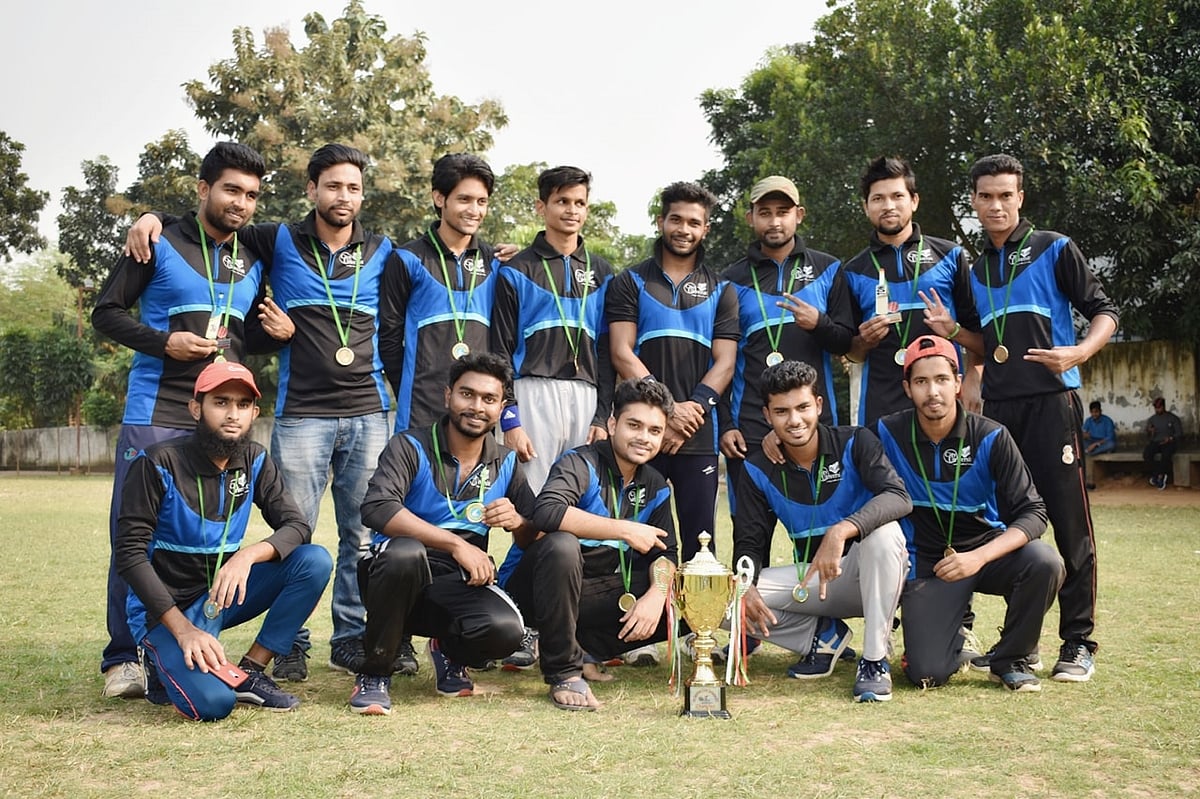 ছবি: বিজ্ঞপ্তি