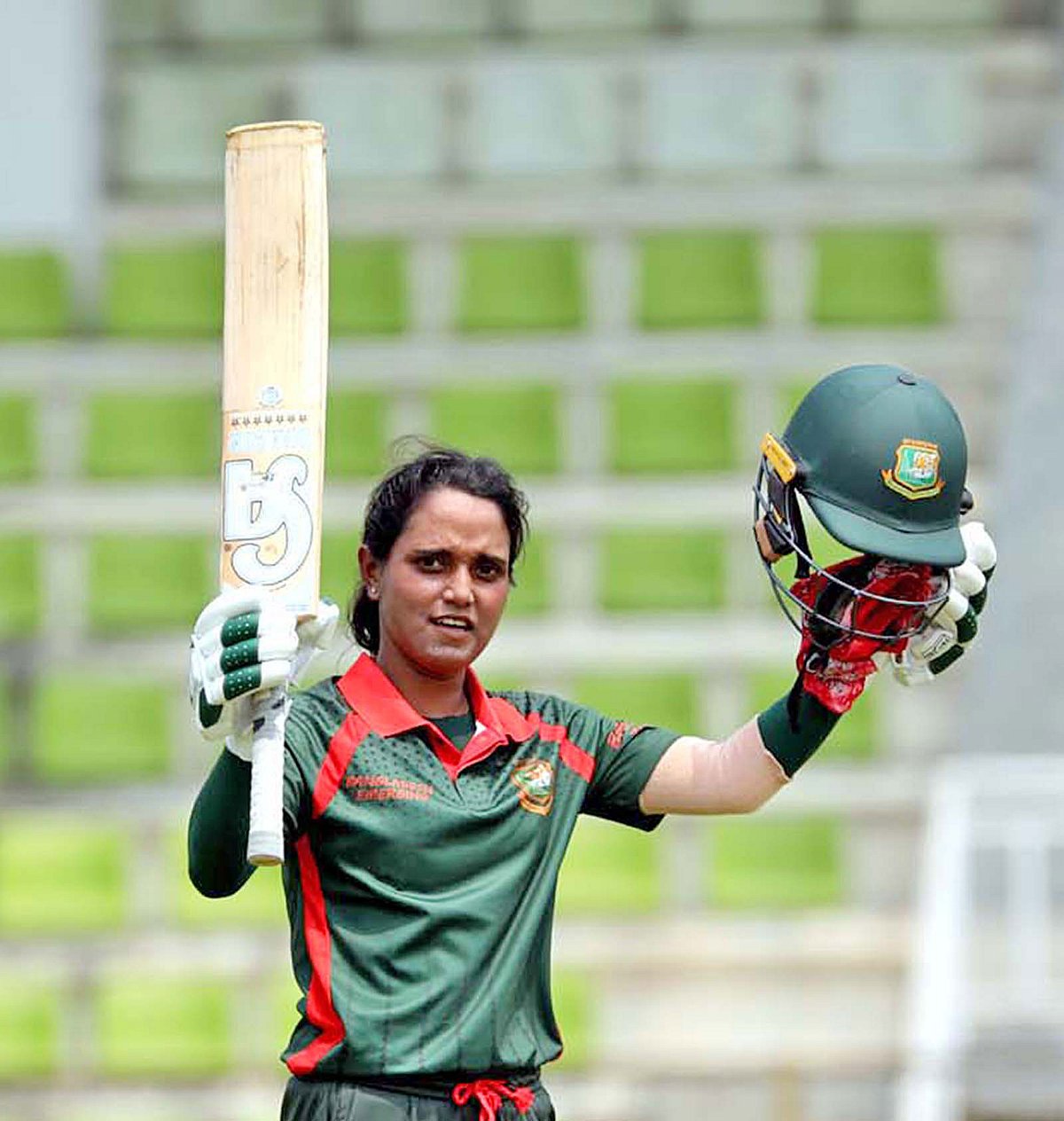 নিগার সুলতানার উন্নতি করার কিছু নিজস্ব আঙ্গিক আছ।