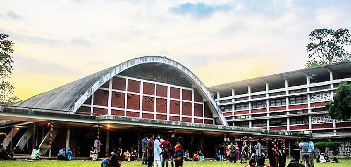 মুখর টিএসসি, আবার কবে দেখা যাবে এই পরিচিত দৃশ্য