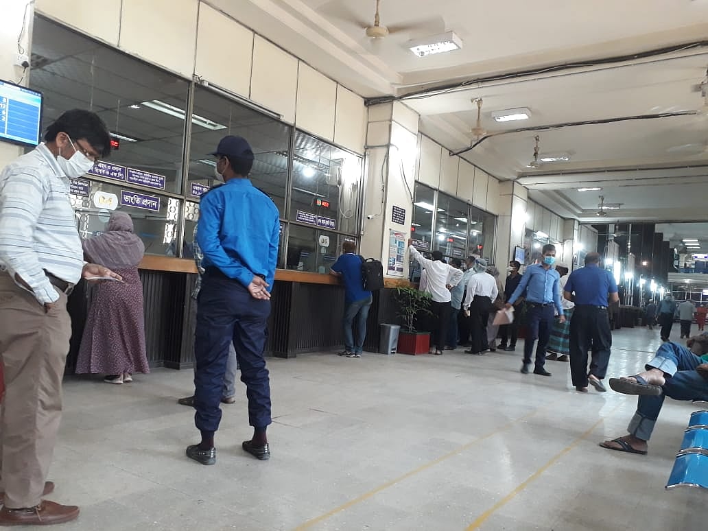 আগামীকাল থেকে নতুন সময়ে অফিস-ব্যাংক, মার্কেট বন্ধ সন্ধ্যা ৬টায়