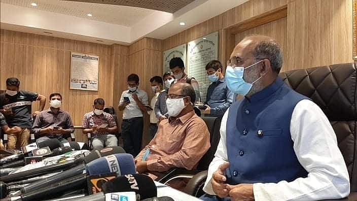 ছবি: বিজ্ঞপ্তি