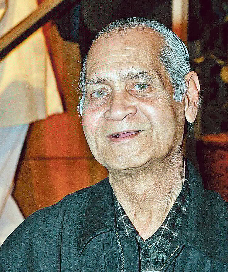 ইকবাল আহমেদ