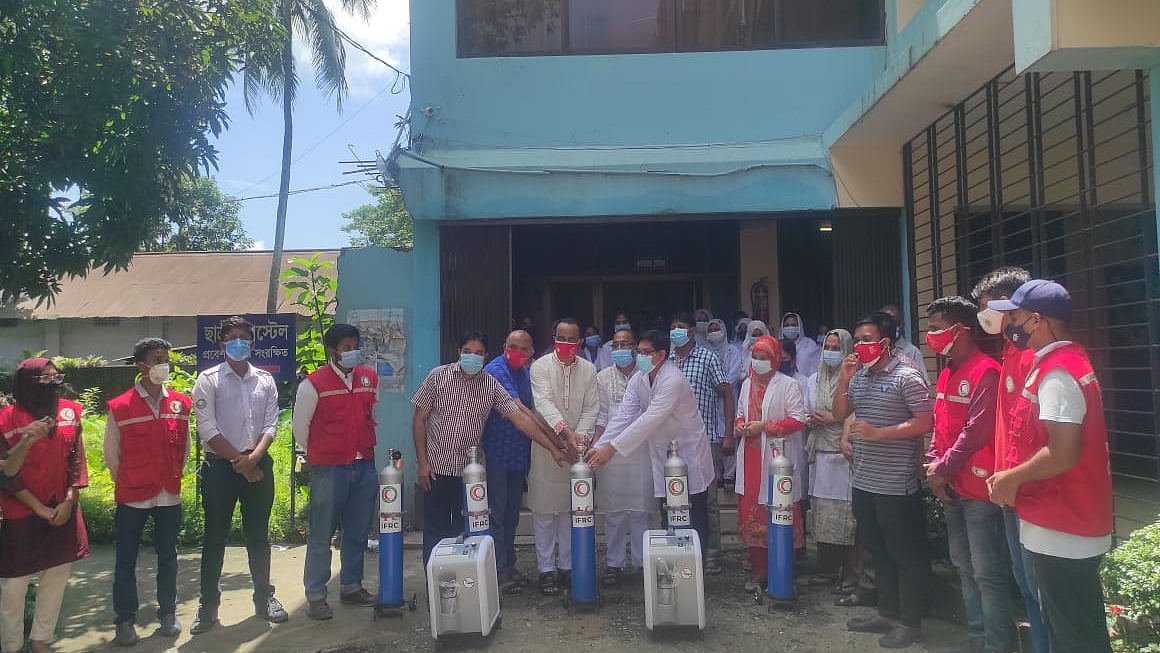 প্রথম আ‌লো