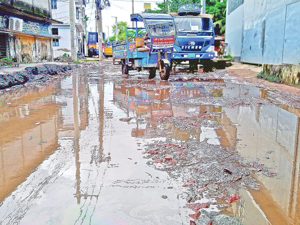  প্রথম আলো 