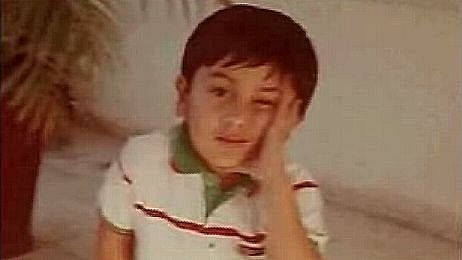 তাঁর জন্ম ১৯৮২ সালের ২৮ সেপ্টেম্বর।