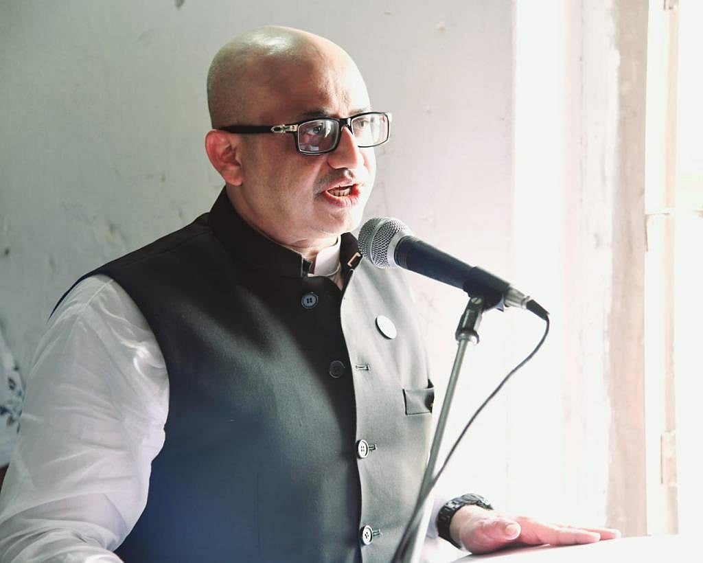  সংগৃহীত