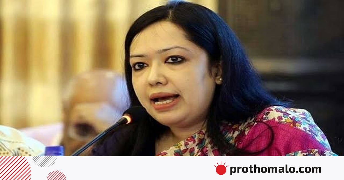 দাদা-দাদির কবর জিয়ারতের মধ্য দিয়ে নির্বাচনী কার্যক্রম শুরু করলেন রুমিন ফারহানা দাদা-দাদির কবর জিয়ারতের মধ্য দিয়ে নির্বাচনী কার্যক্রম শুরু করলেন রুমিন ফারহানা