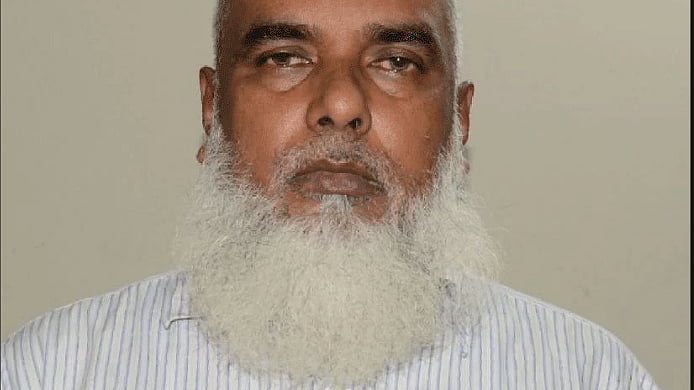 স্বাস্থ্য অধিদপ্তরের গাড়িচালক আবদুল মালেক। সংগৃহীত