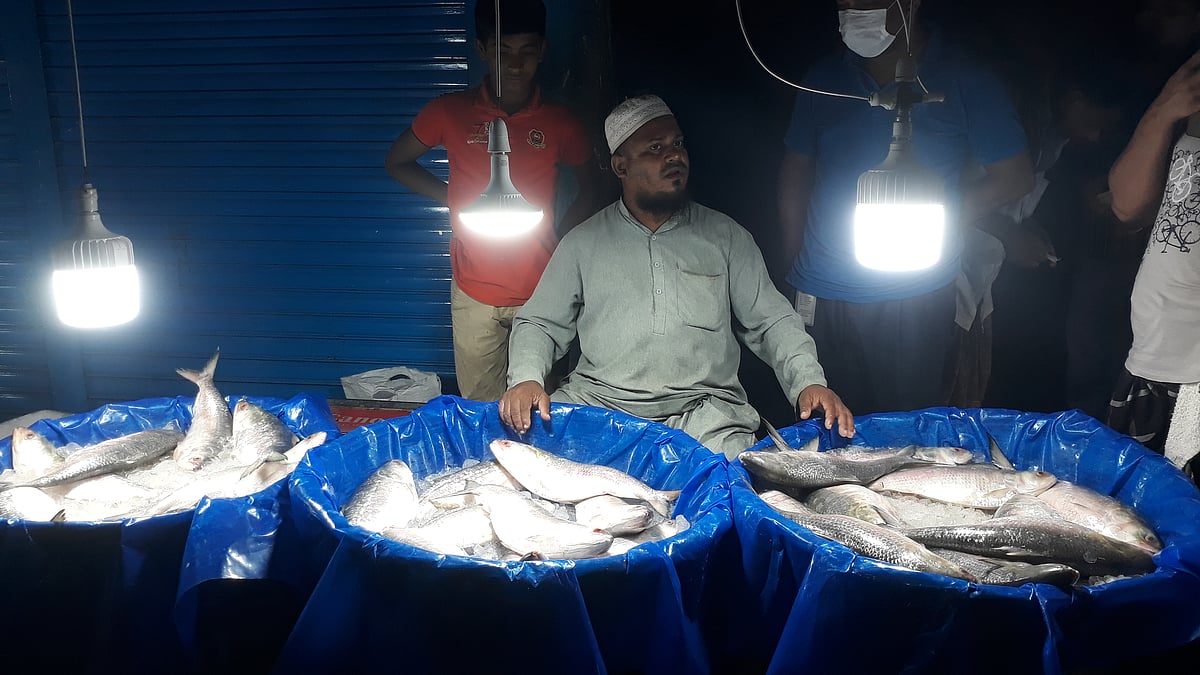 ছবি: আসাদুজ্জামান