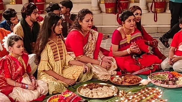 ‘জয় দুর্গা মা’ গানের মিউজিক ভিডিওর দৃশ্য