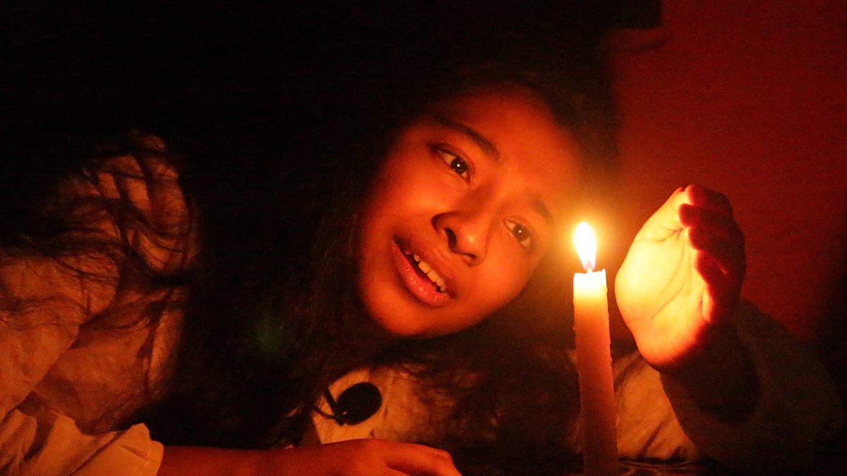 আনা ফ্রাঙ্ক’ নাটকের দৃশ্য