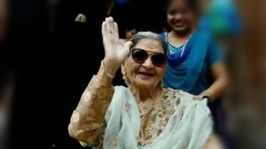 ফারুক জাফর আর নেই