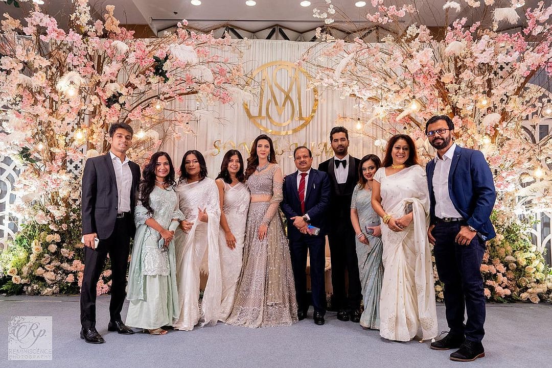 ছবি: রেমিনিসেন্স ফটোগ্রাফি