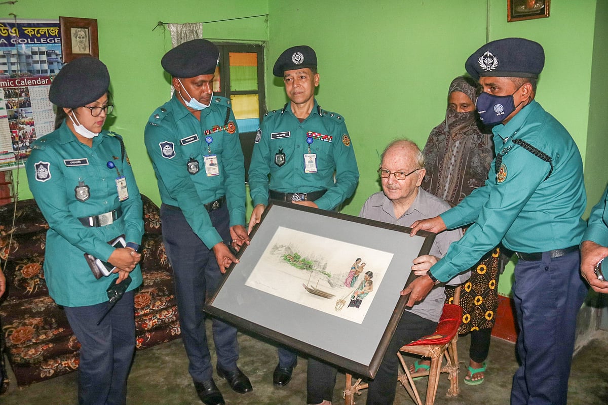ছবি: সাদ্দাম হোসেন