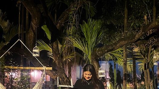 শনিবার রাতে ফেসবুকে সুখবরটি জানিয়েছেন সিয়াম