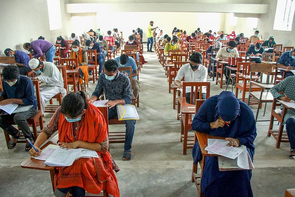 গুচ্ছভুক্ত বিশ্ববিদ্যালয়ের ভর্তির সময় আবার বৃদ্ধি, আসন ফাঁকা ৪২০