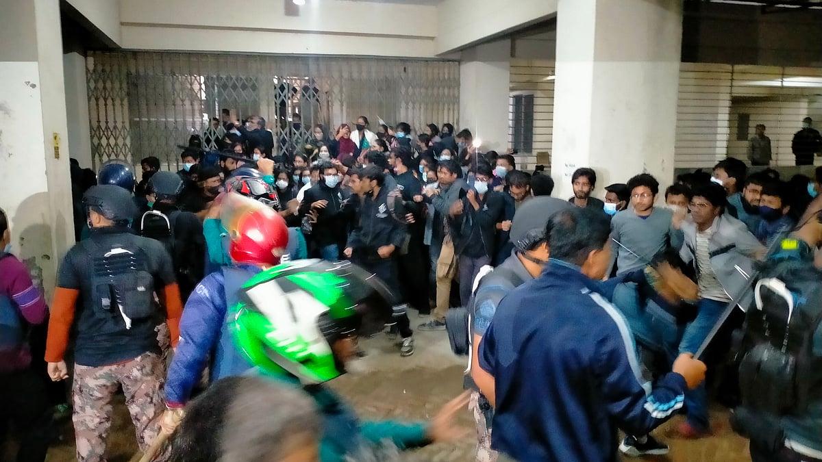 ছবি: আনিস মাহমুদ