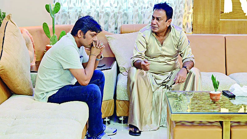 ‘মাফিয়া’ ছবির একটি দৃশ্যে আনিসুর রহমান মিলন ও জাহিদ হাসান