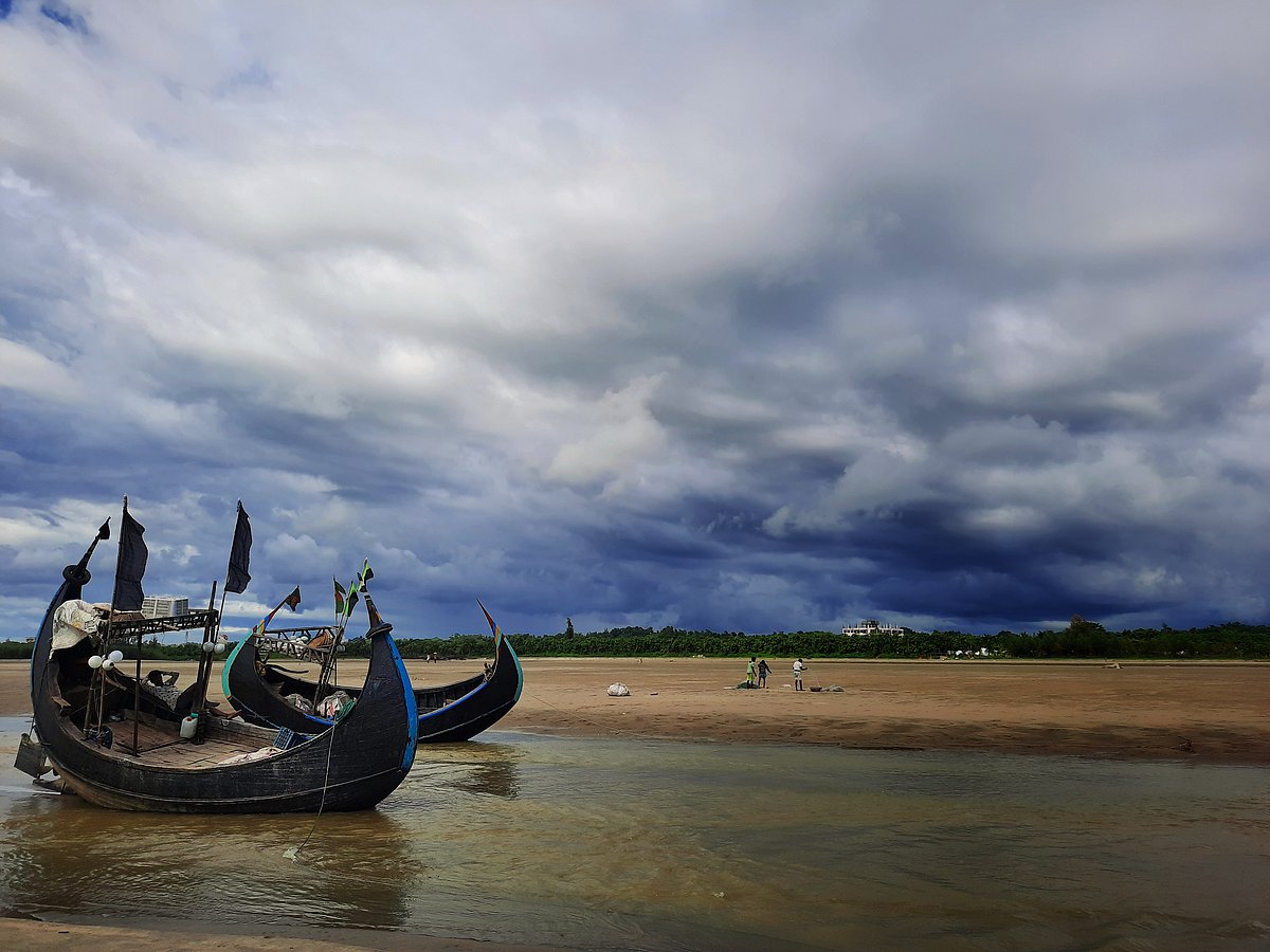 আমাদের কাছে আসার গল্প 